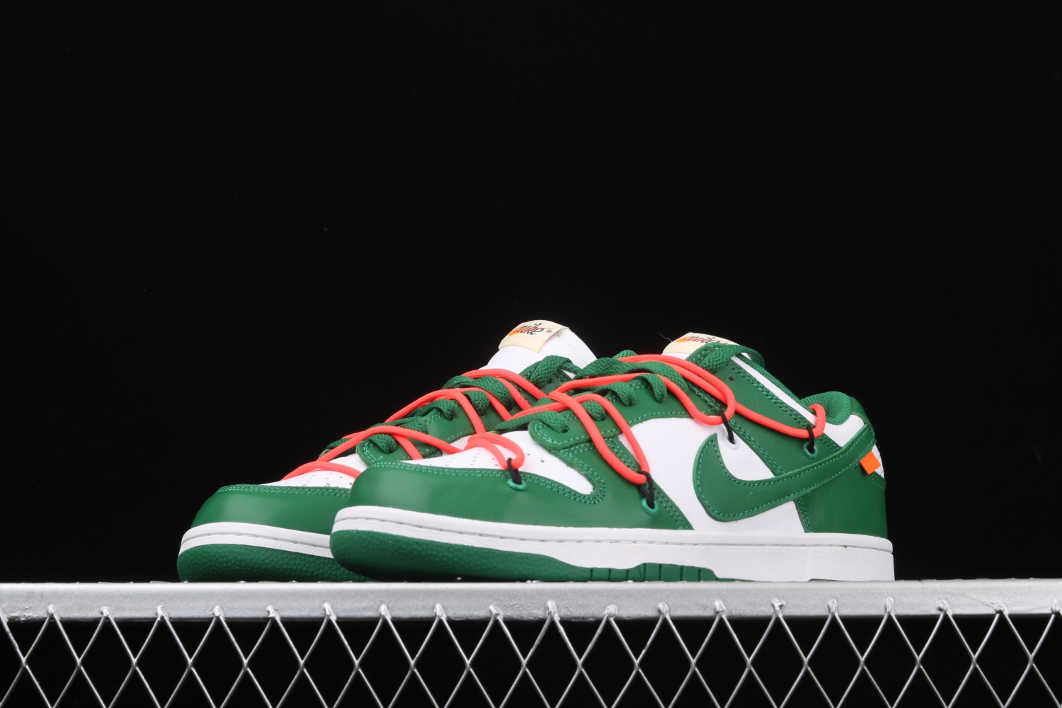 Nike Dunk Low Off-White Pine Green  CT0856-100
