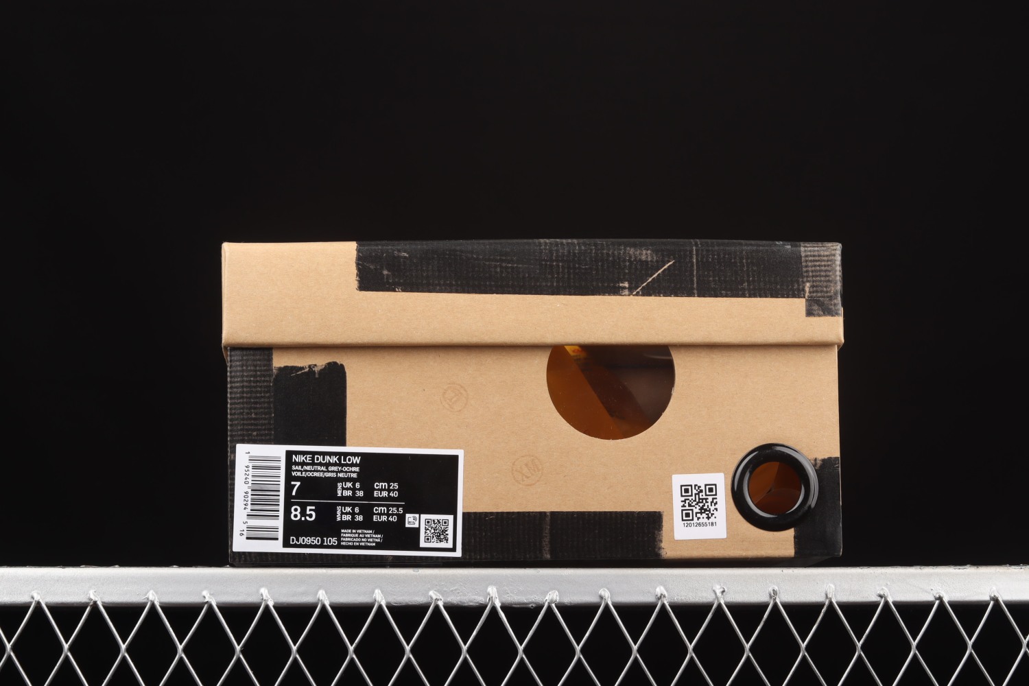 Nike Dunk Low Off-White Lot 37  DJ0950-105