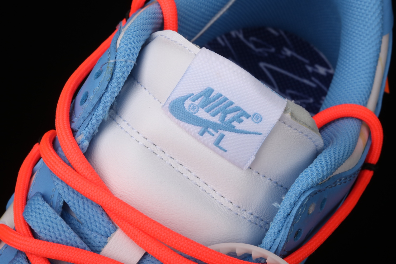 OFF-White x Futura xNike Dunk Low DD0856-403