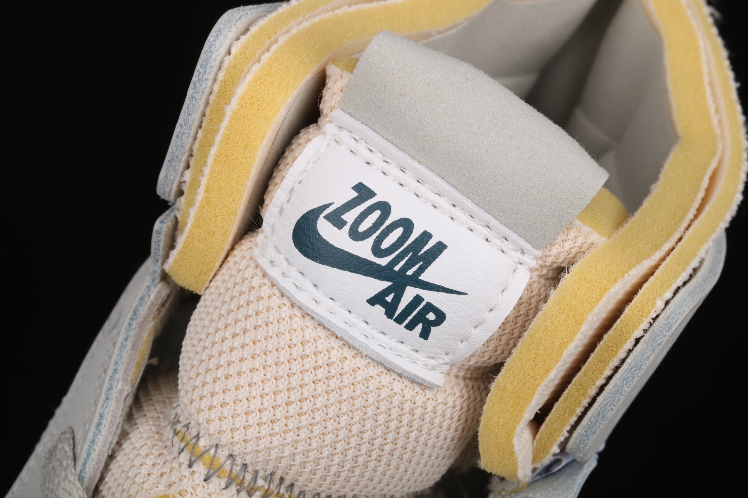 Jordan 1 High Zoom Air CMFT London DH4268-001