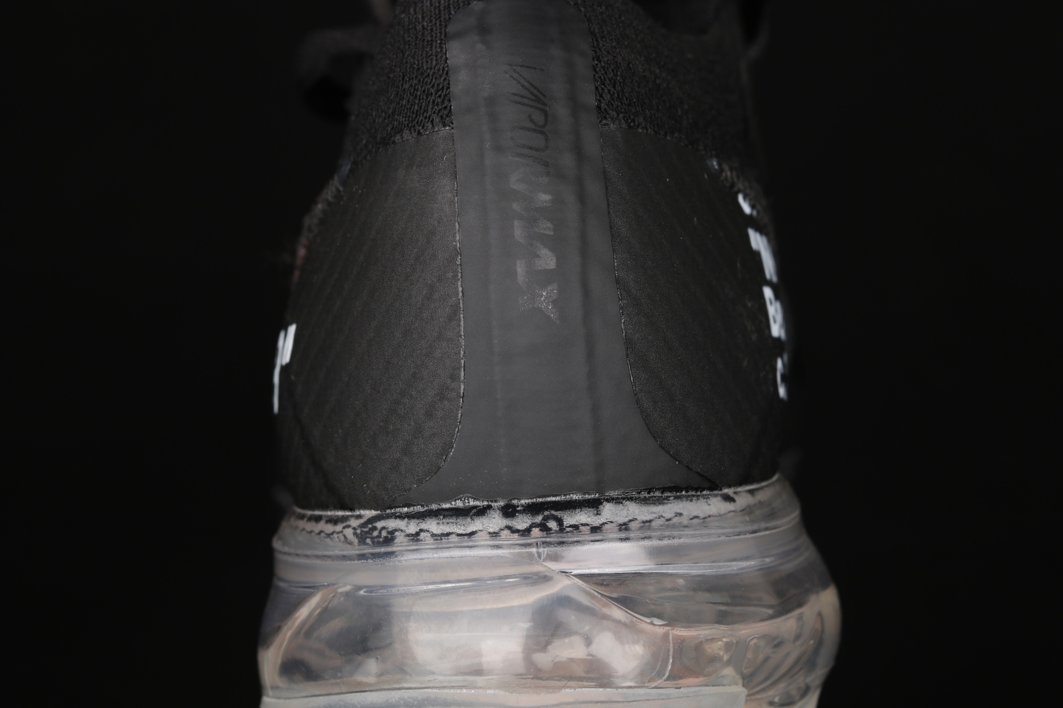 OFF-WHITE x Nike Air VaporMax 2.0 AA3831-002