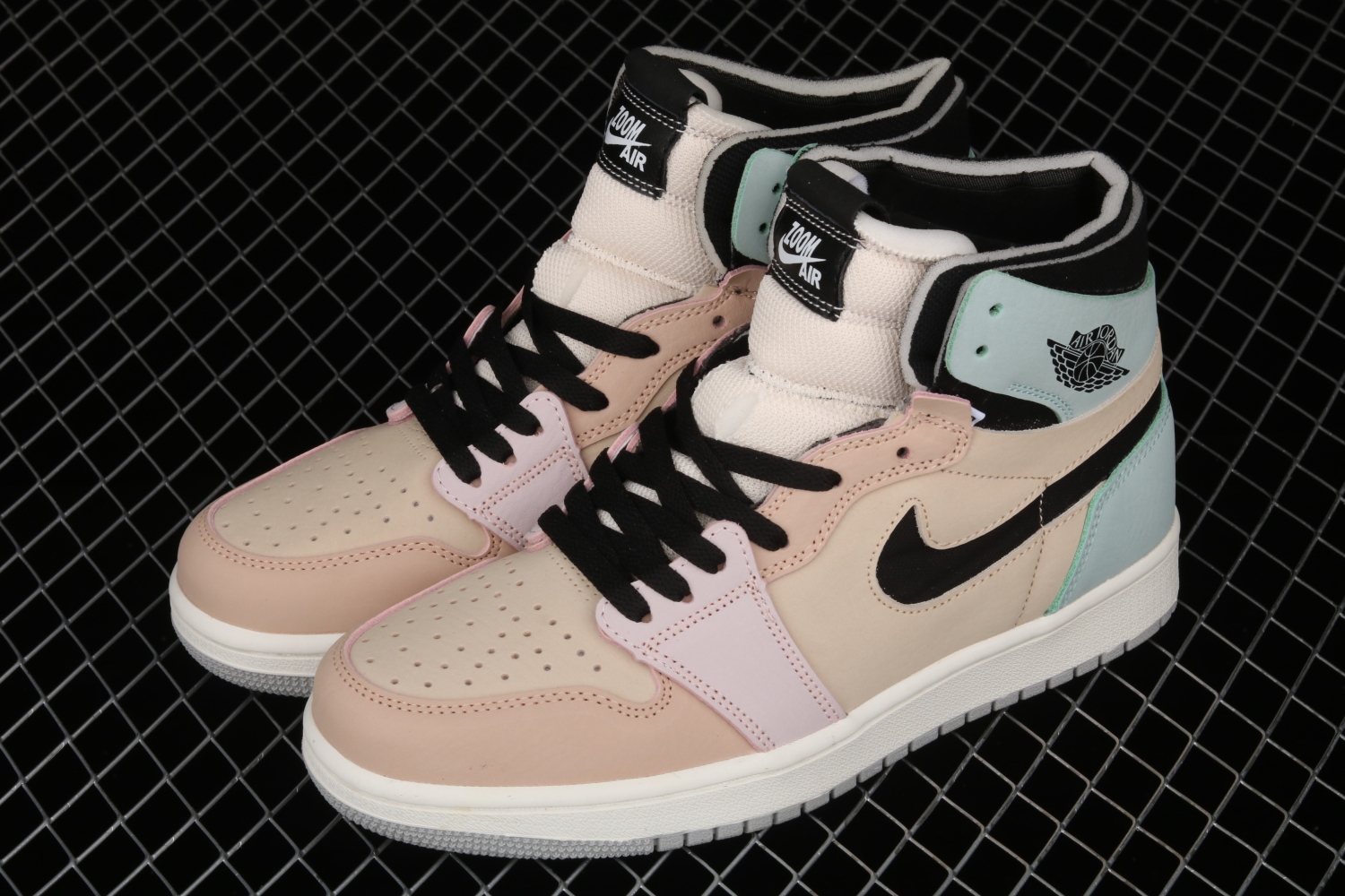 Jordan 1 High Zoom Air CMFT Easter (W) CT0979-101