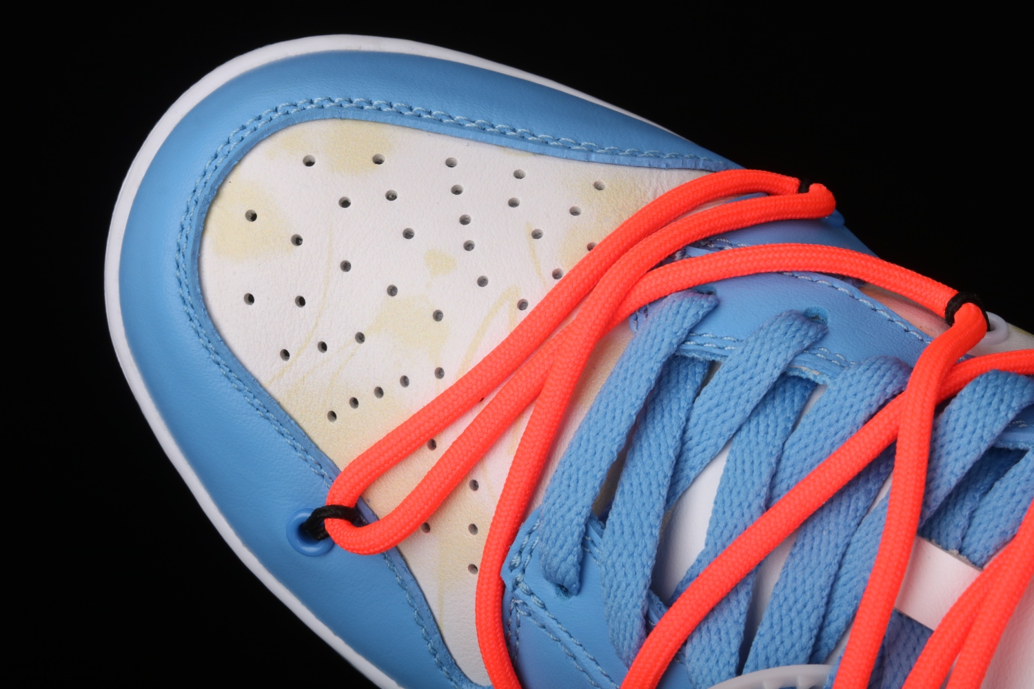 OFF-White x Futura xNike Dunk Low DD0856-403