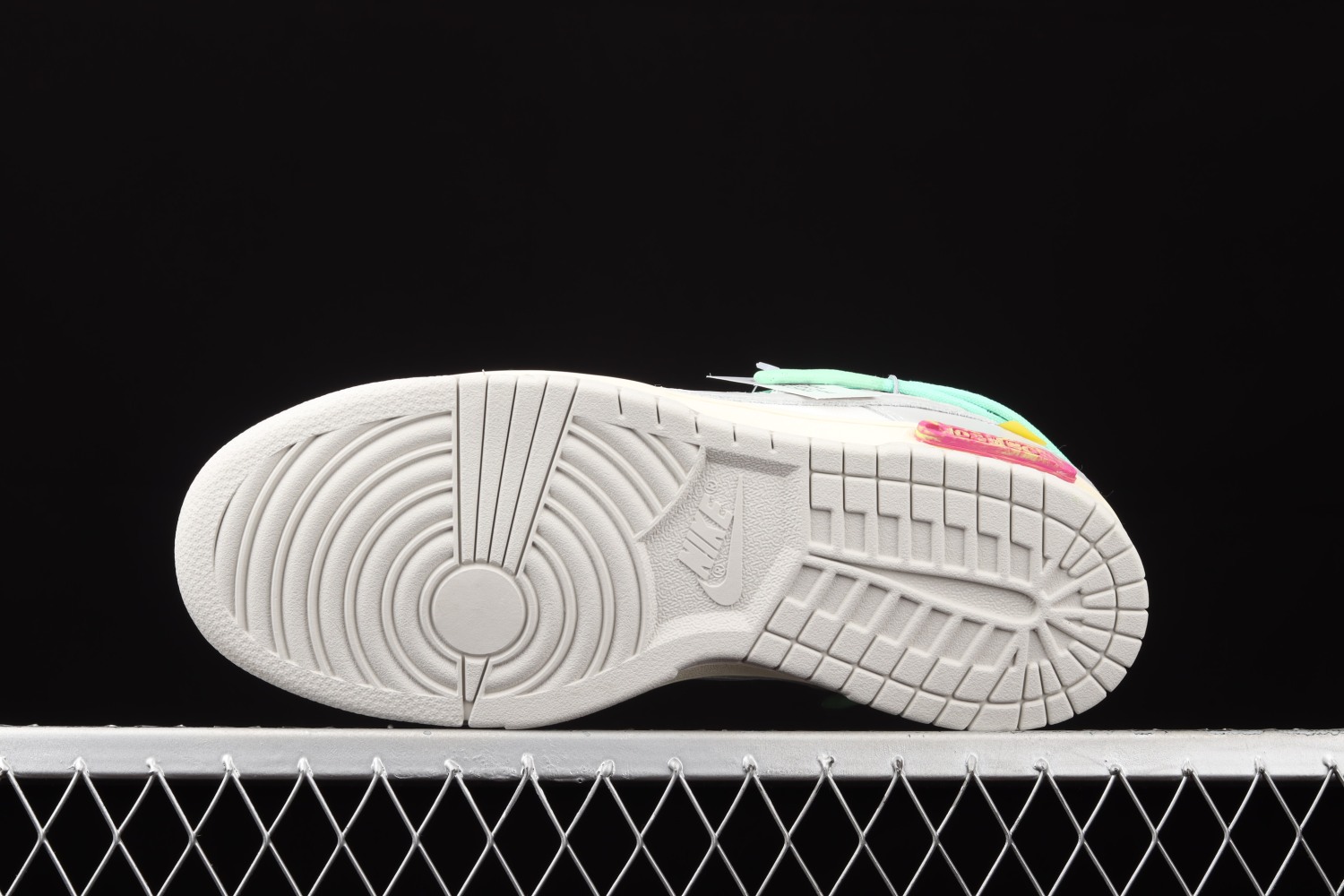 Nike Dunk Low Off-White Lot 4 DM1602-114