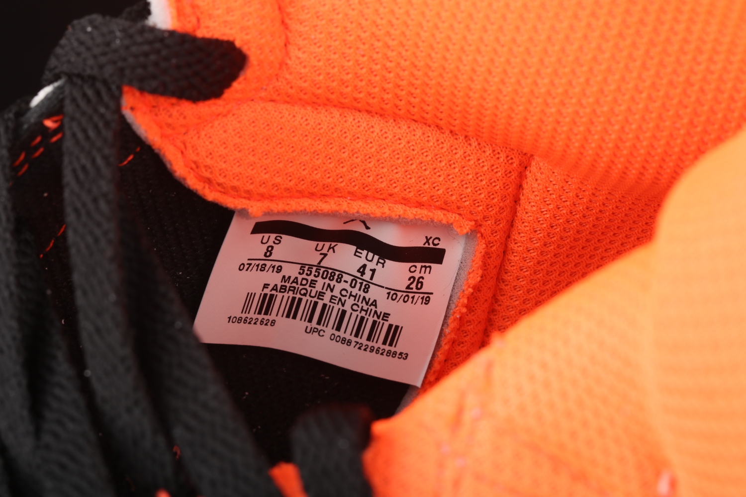 Jordan 1 Retro High Neutral Grey Hyper Crimson 555088-018