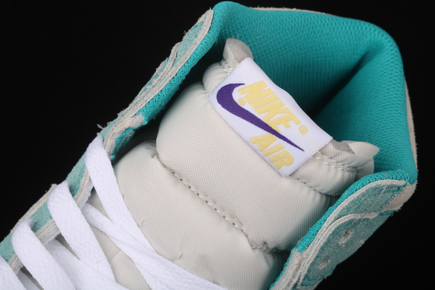 Air Jordan 1 High OG“Turbo Green” 555088-311