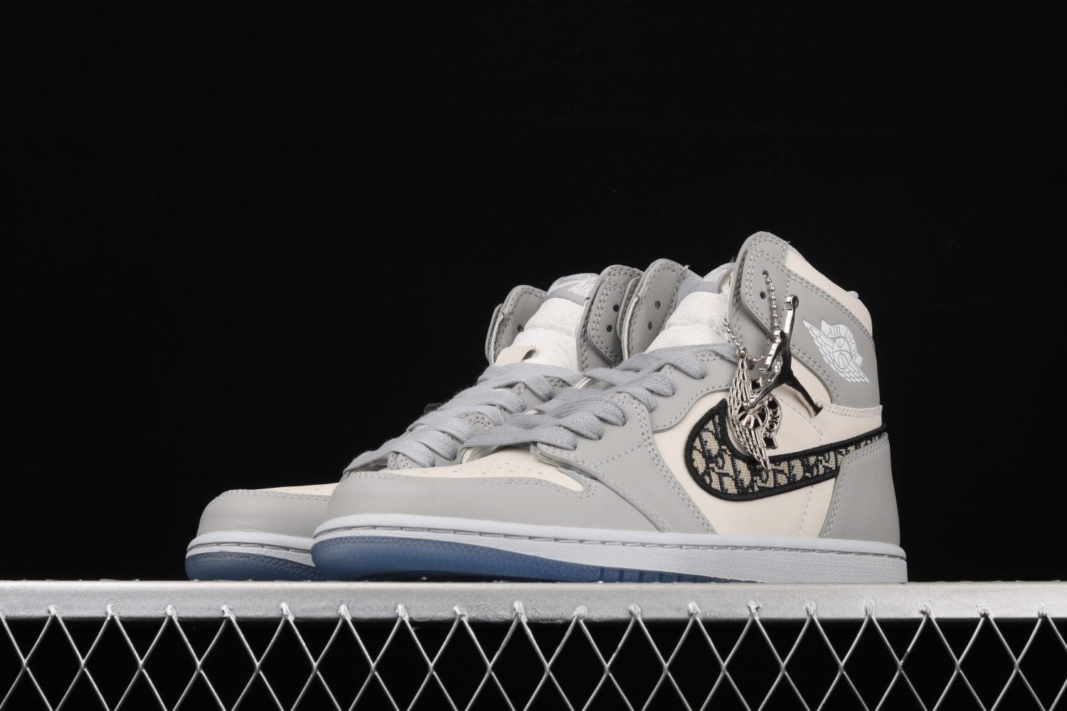 Jordan 1 Retro High Dior  CN8607-002