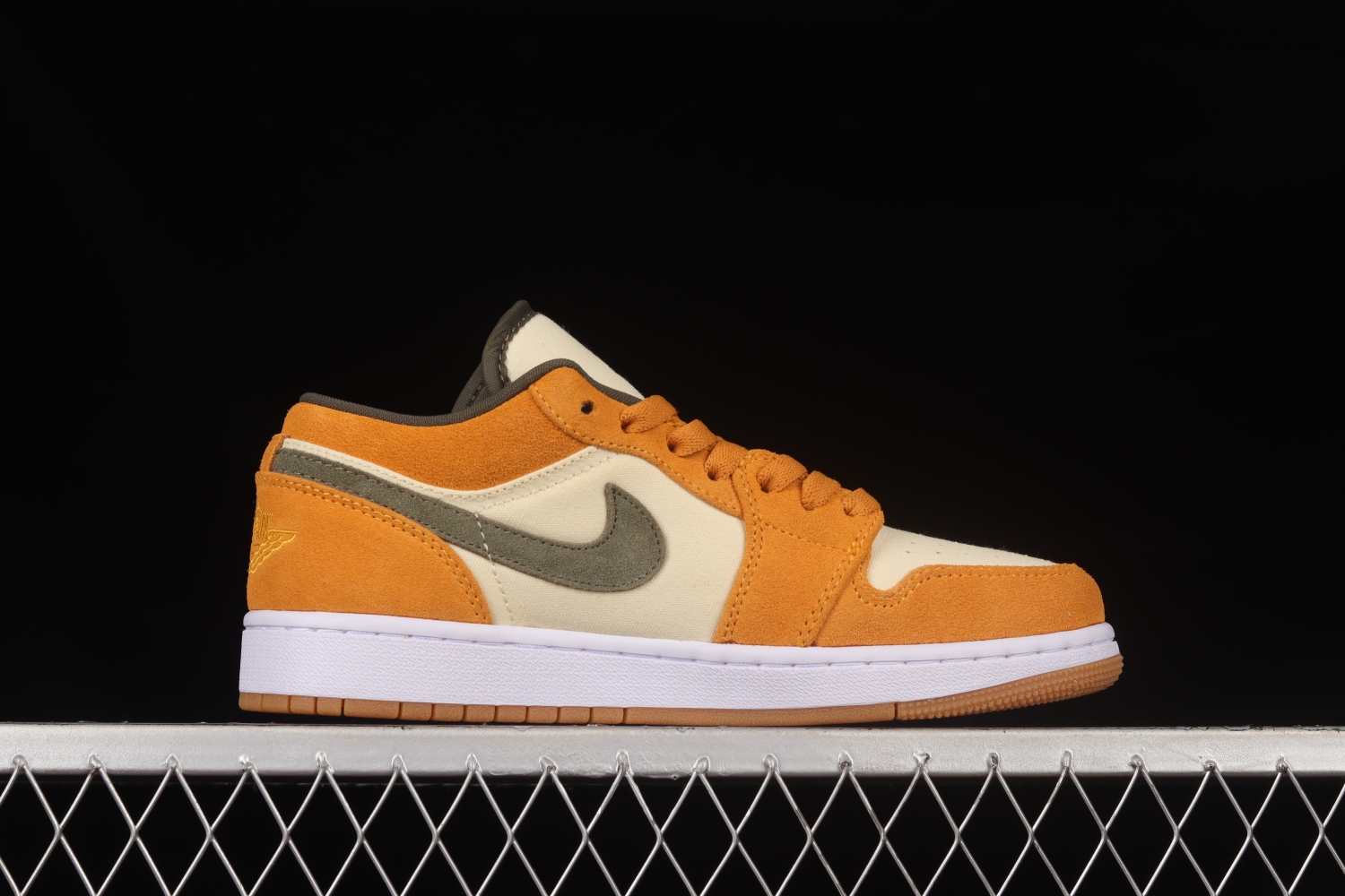 Jordan 1 Low SE Light Curry DH6931-102