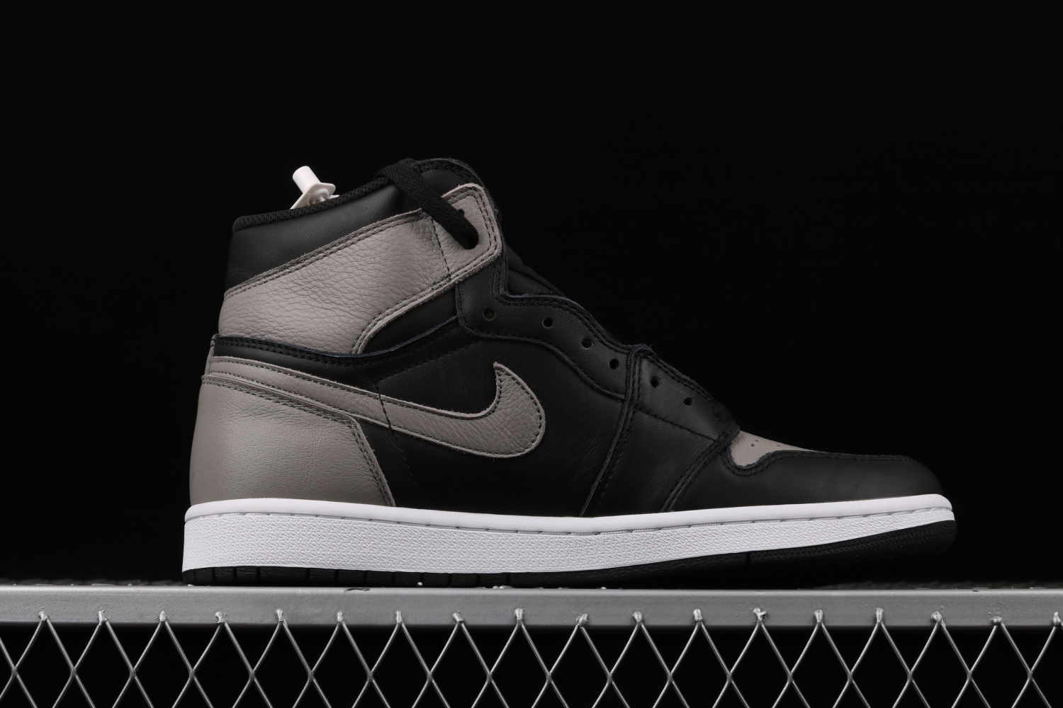 Jordan 1 Retro High Shadow (2018) 555088-013