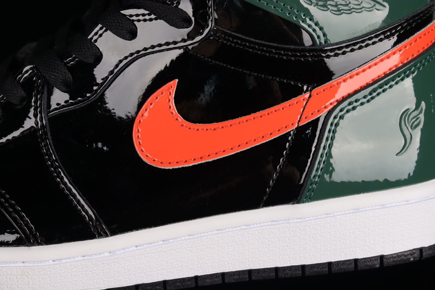 Jordan 1 Retro High SoleFly Art Basel Black AV3905-038
