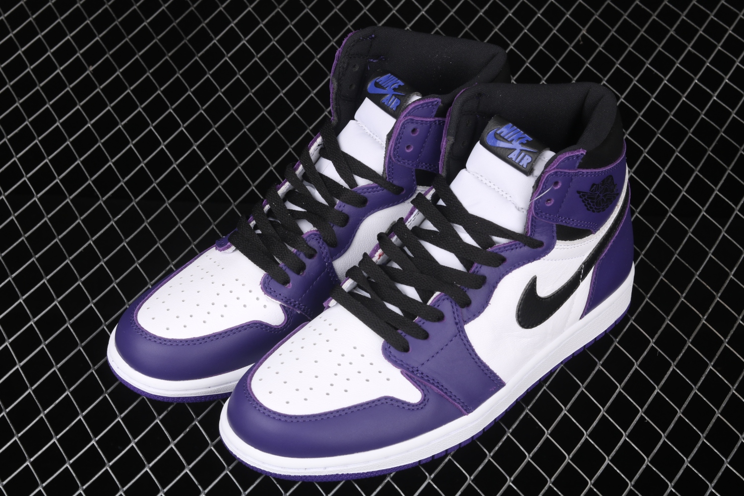 Jordan 1 Retro High Court Purple White 555088-500