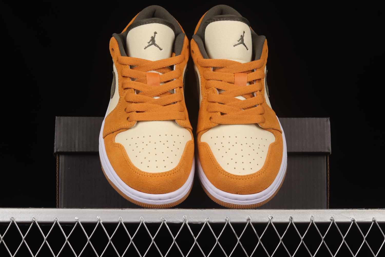 Jordan 1 Low SE Light Curry DH6931-102