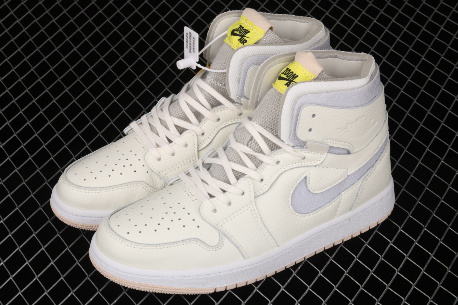 Jordan 1 High Zoom Air CMFT Pearl White (W) CT0979-107