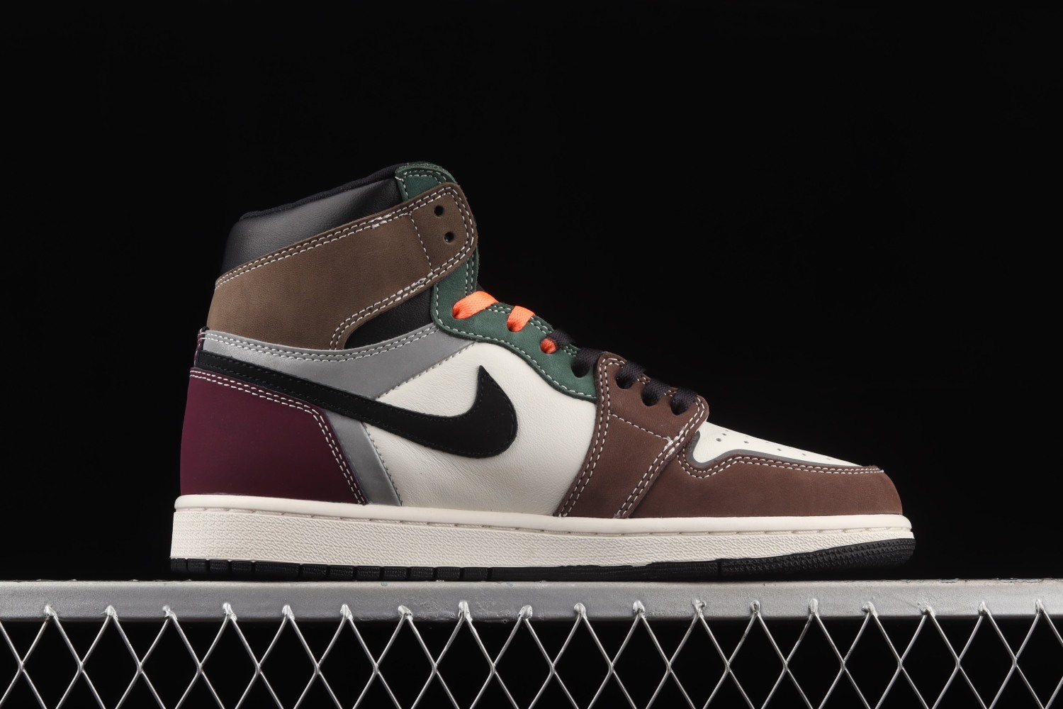 Jordan 1 Retro High OG Hand Crafted DH3097-001