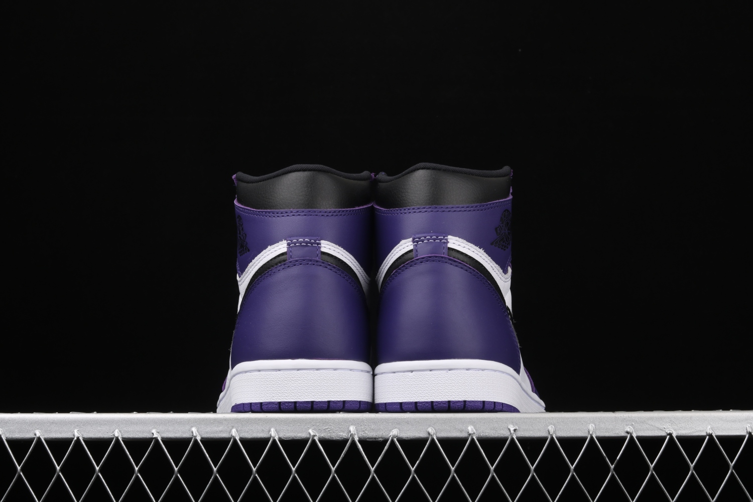 Jordan 1 Retro High Court Purple White 555088-500