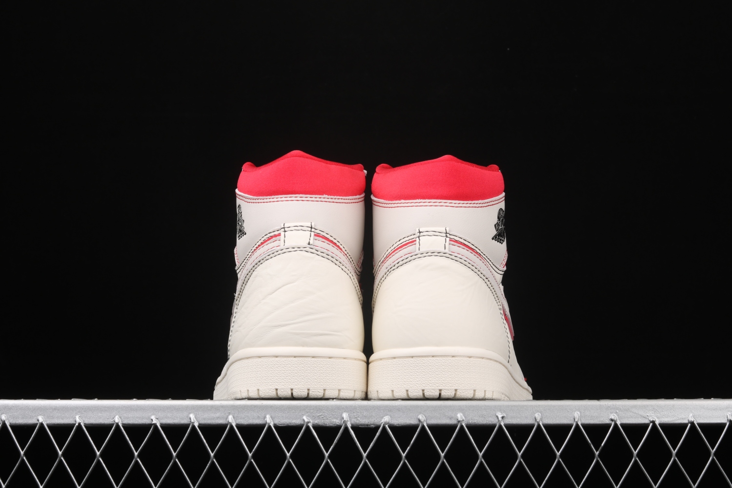 Jordan 1 Retro High Phantom Gym Red 555088-160