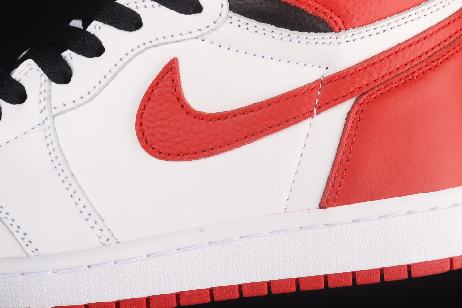 Jordan 1 Retro High OG Heritage 555088-161