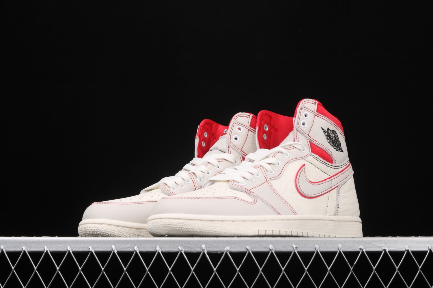 Jordan 1 Retro High Phantom Gym Red 555088-160