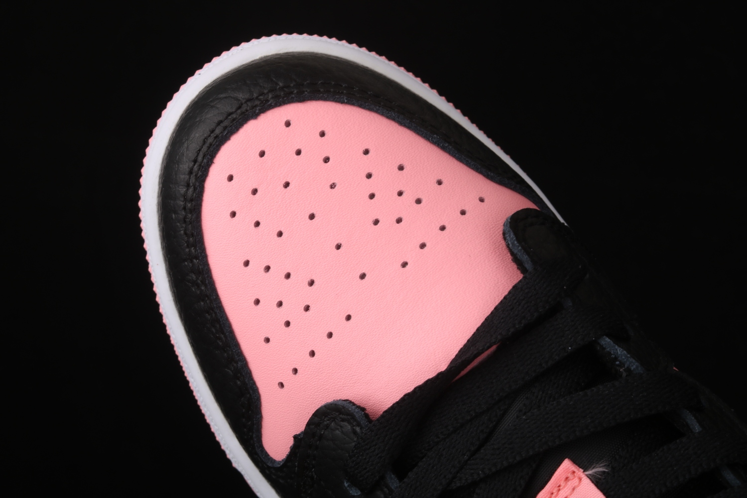 Jordan 1 Low Black Pink Quartz 554723-016