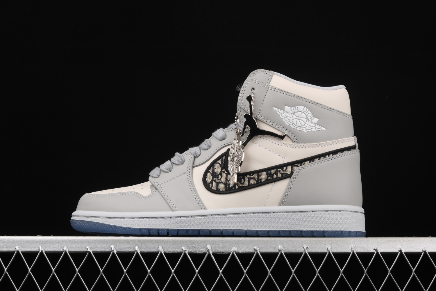 Jordan 1 Retro High Dior  CN8607-002