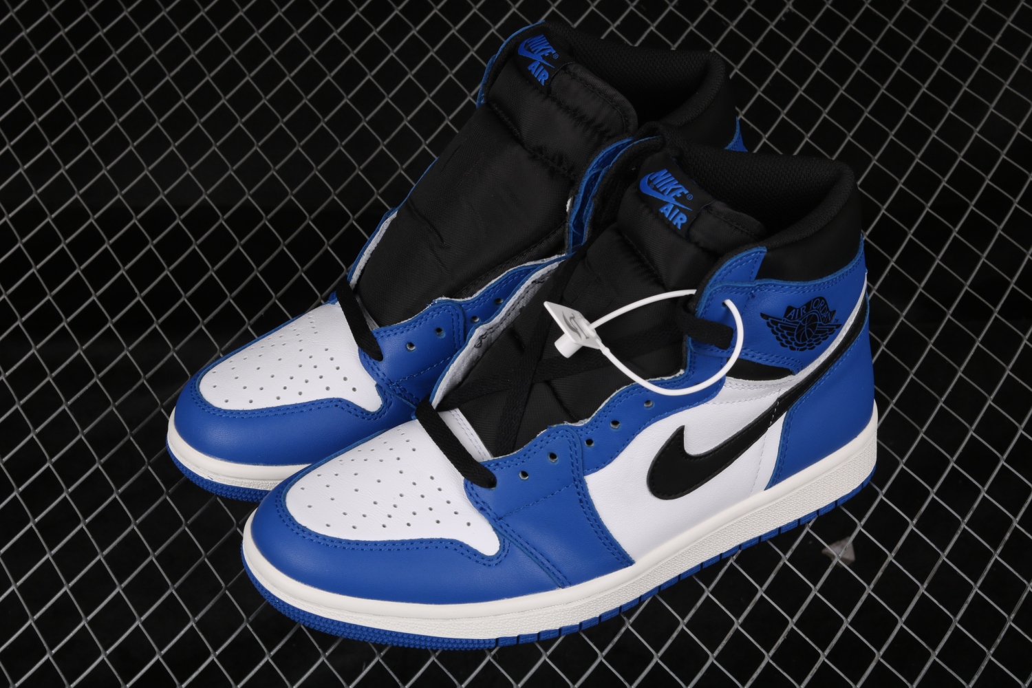 Jordan 1 Retro High Game Royal 555088-403