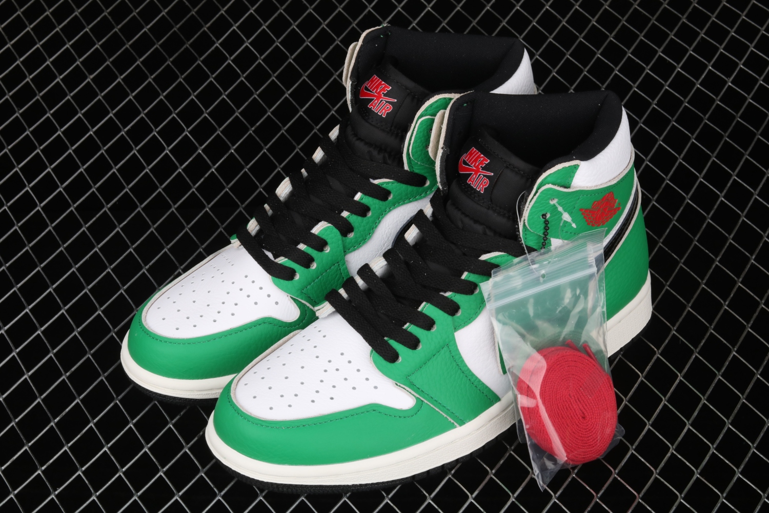 Jordan 1 Retro High Lucky Green (W) DB4612-300