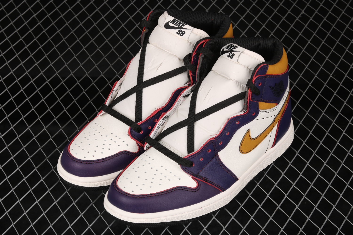 Jordan 1 Retro High OG Defiant SB LA to Chicago CD6578-507