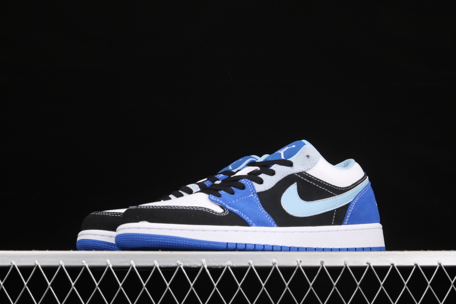 Jordan 1 Low Black Blue White DH0206-400
