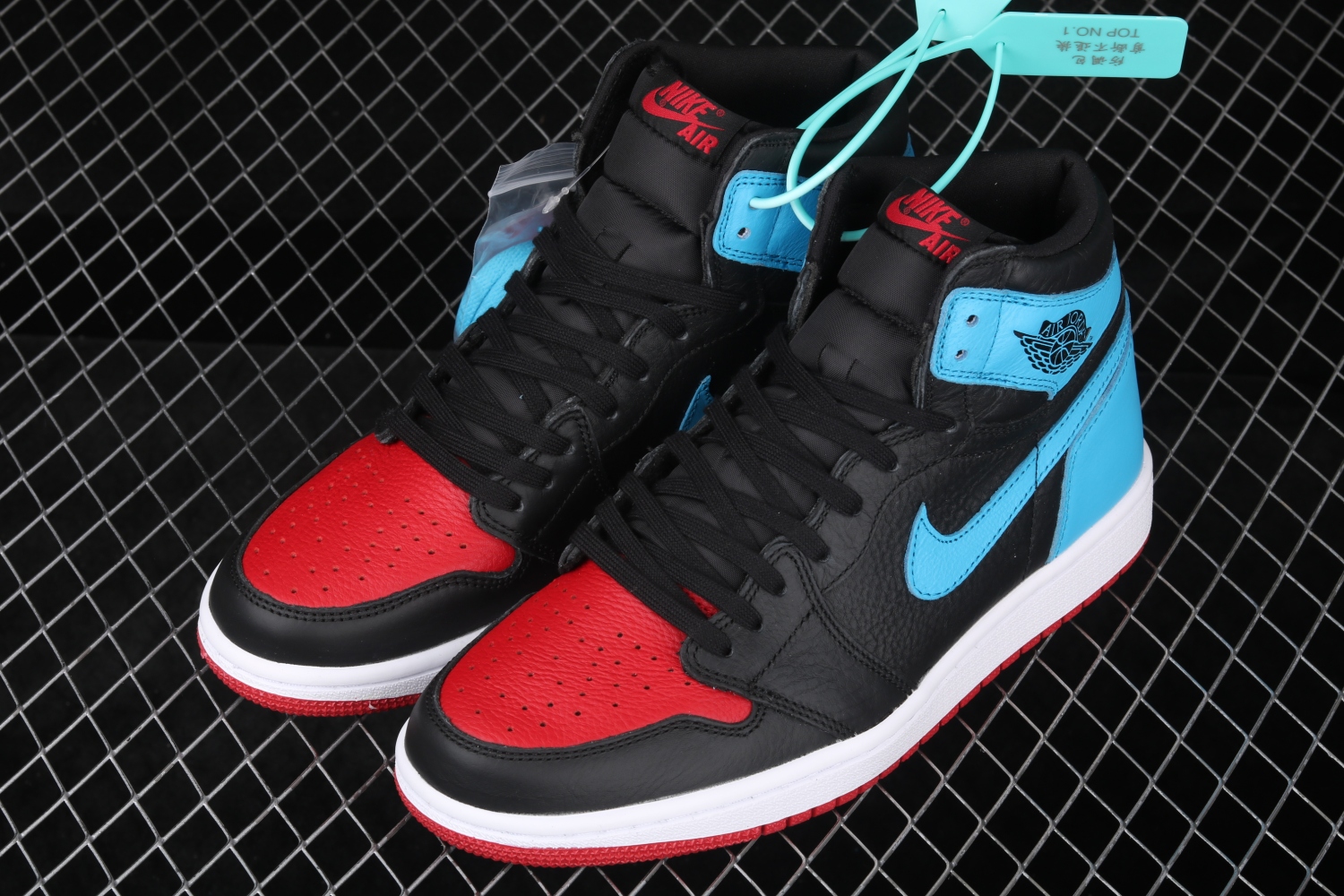 Jordan 1 Retro High NC to Chi Leather (W) CD0461-046