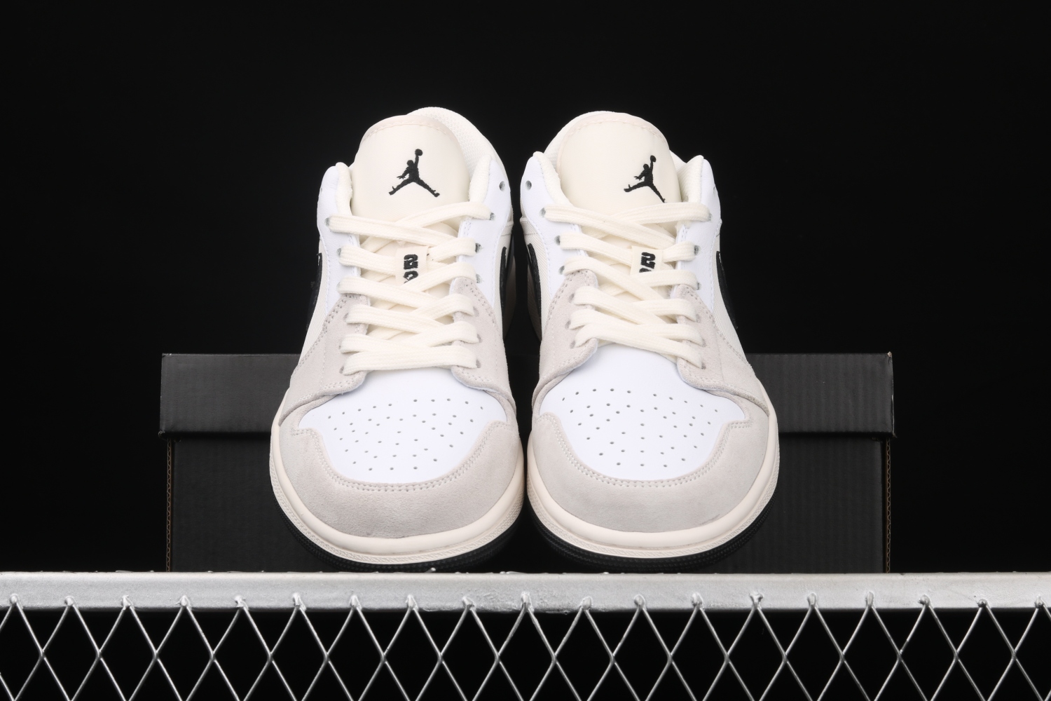 Jordan 1 Low Astrograbber DC3533-100