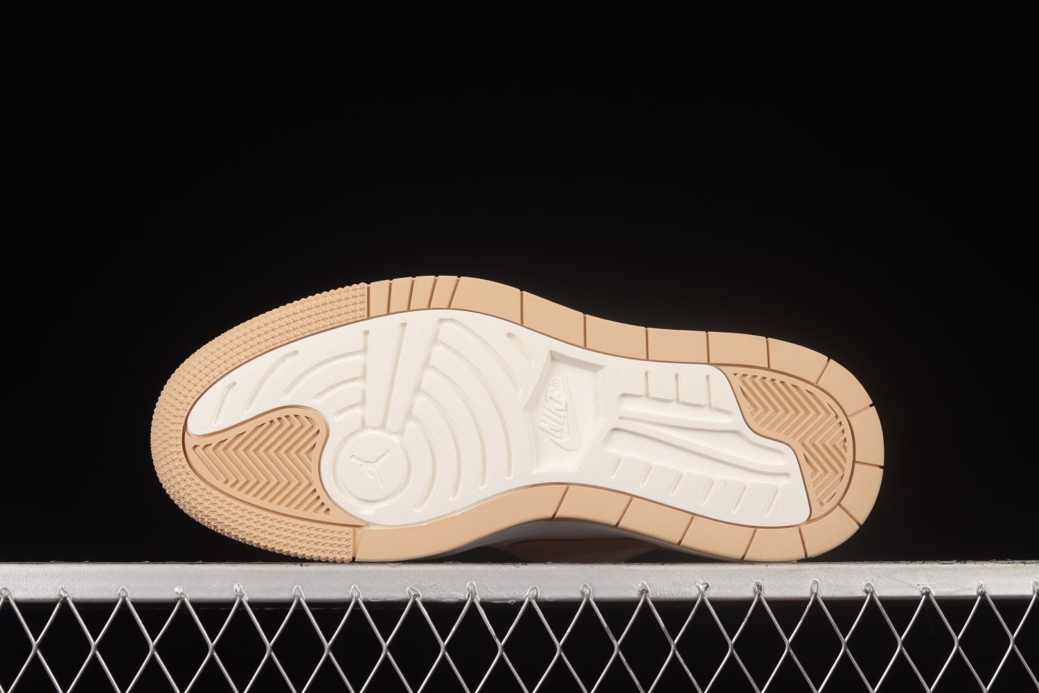 Jordan 1 Elevate Low Onyx (W) DH7004-102