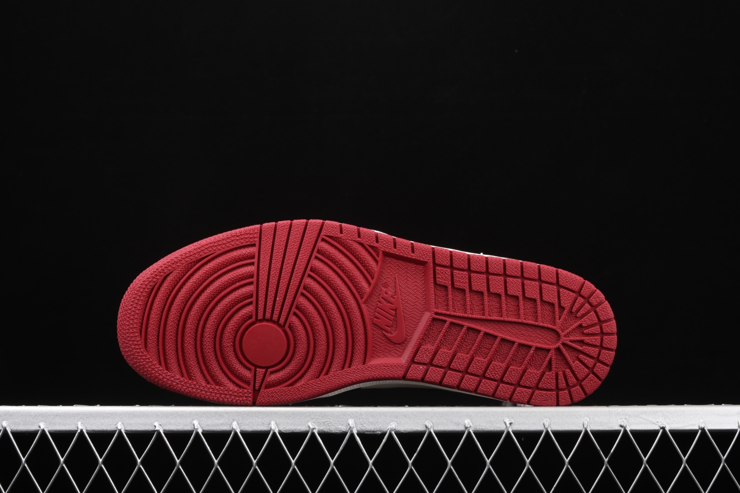 Jordan 1 Retro High Bred Toe 555088-610