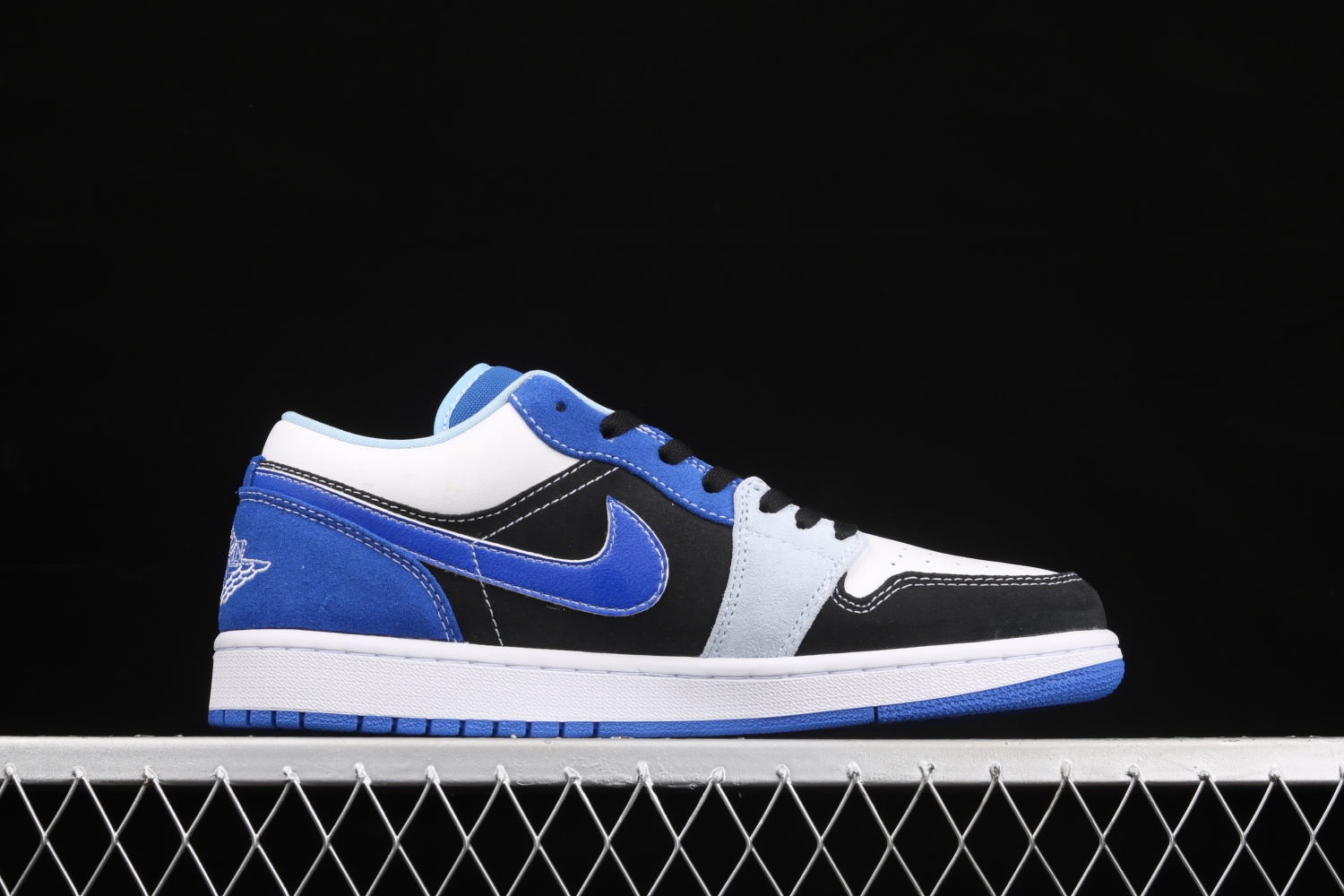 Jordan 1 Low Black Blue White DH0206-400