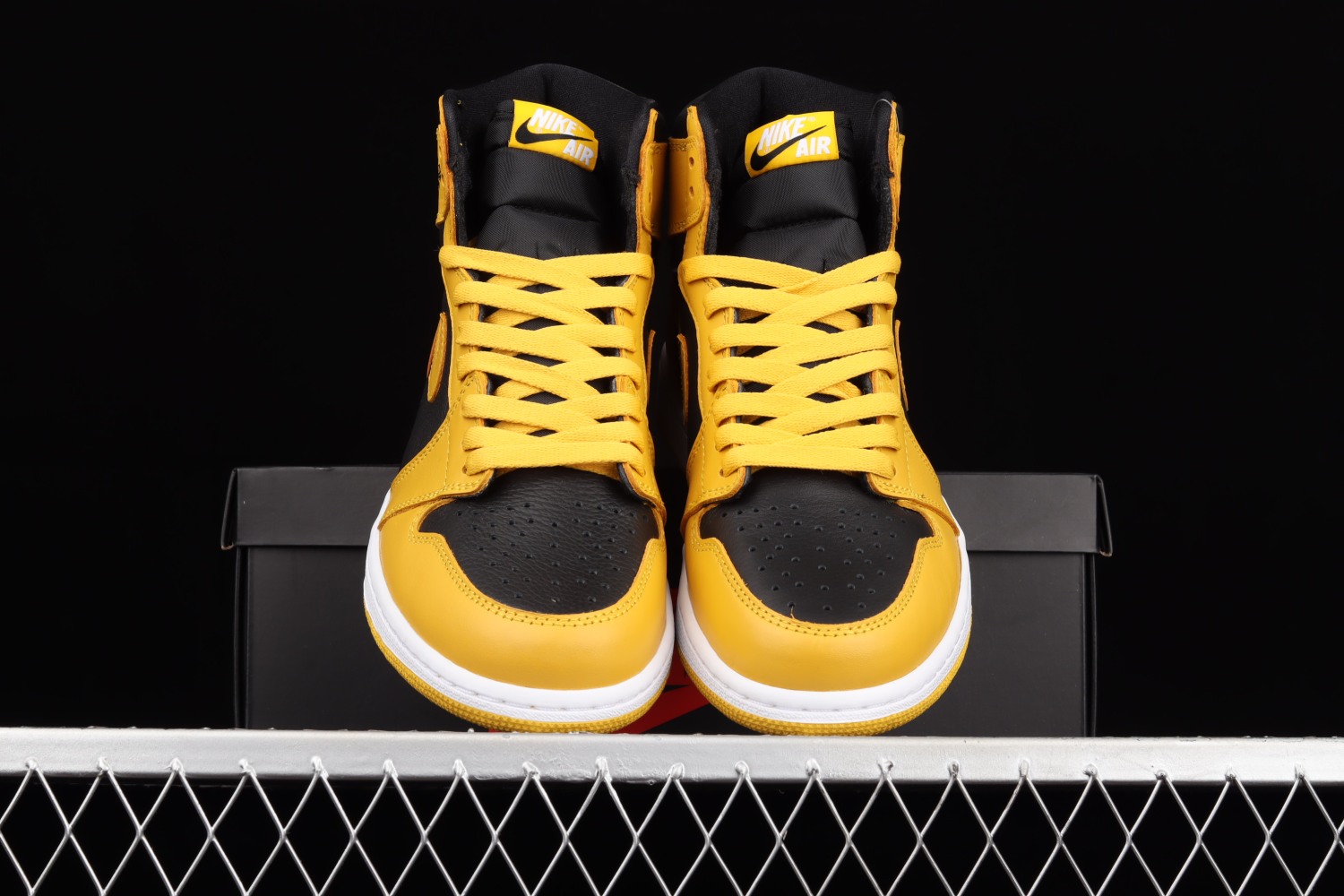 Jordan 1 Retro High Pollen 555088-701