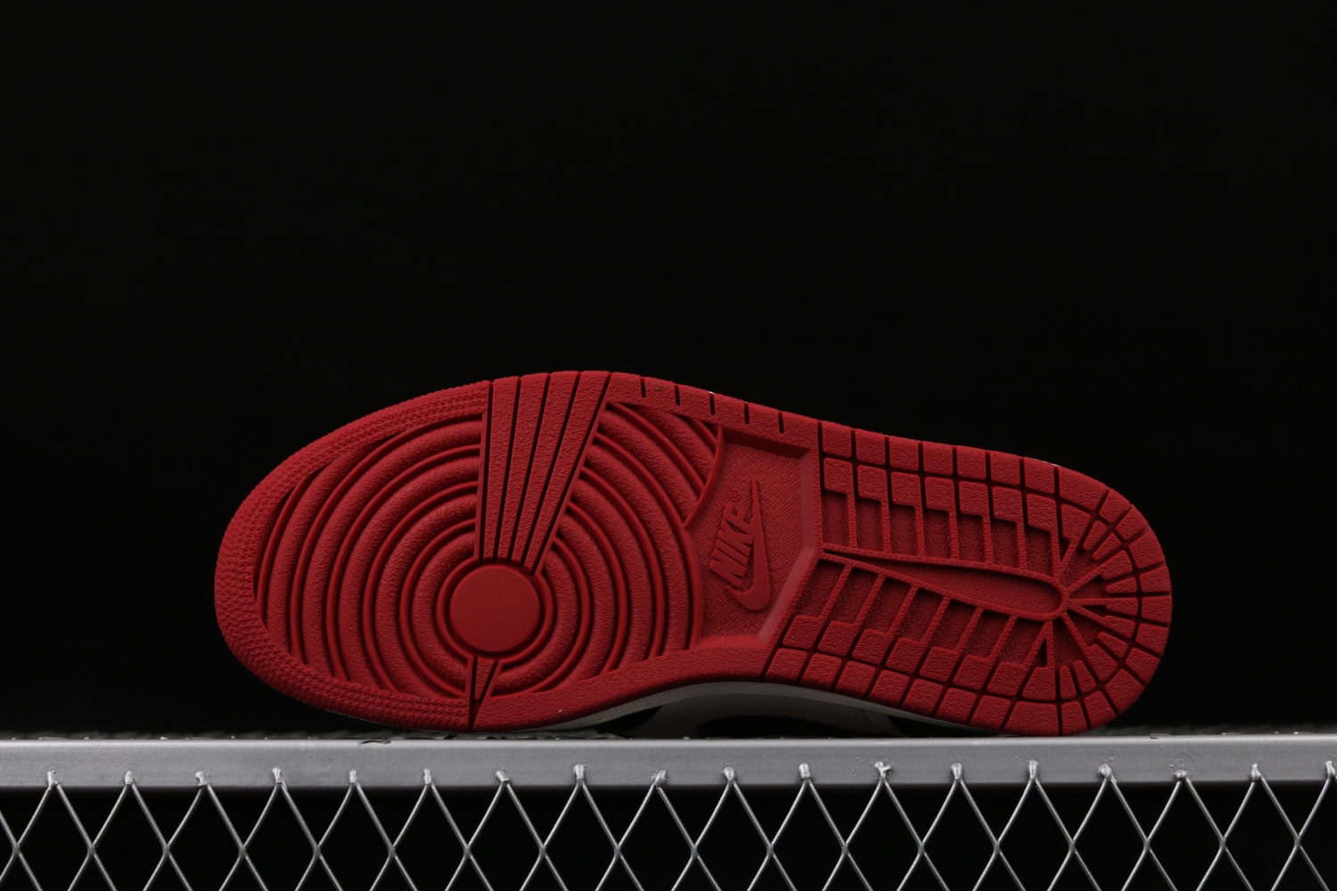 Jordan 1 Retro High  Not for Resale  Varsity Red 861428-106