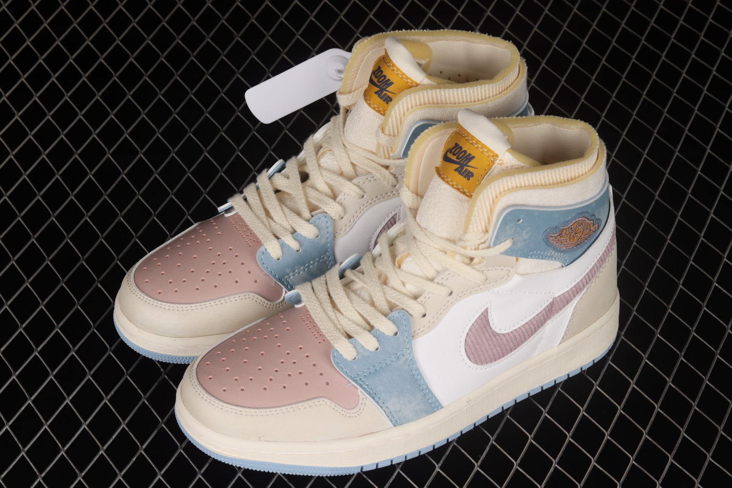 Jordan 1 High Zoom Air CMFT Pink Oxford (W) DQ5092-651