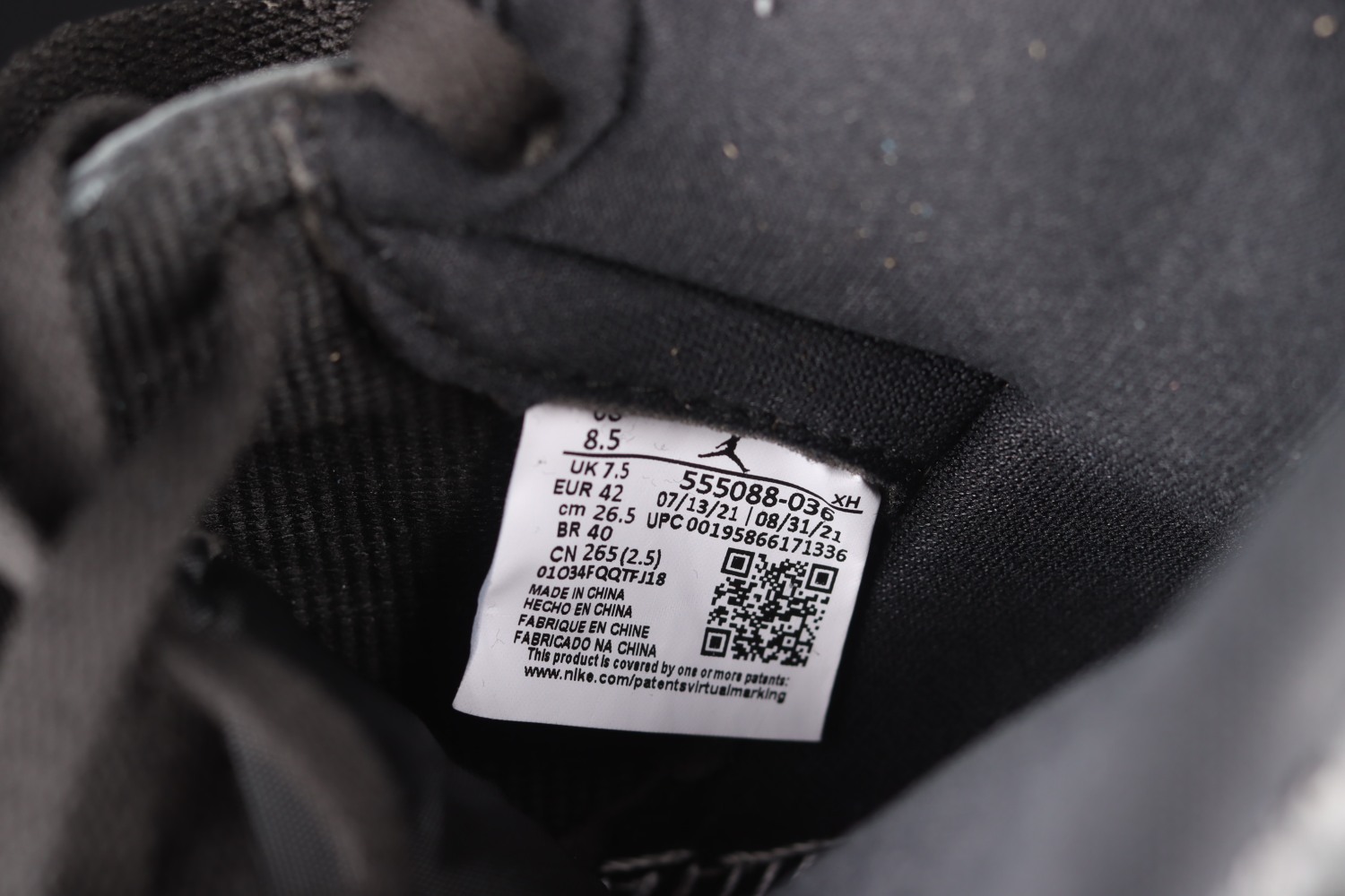 Jordan 1 Retro High OG Rebellionaire 555088-036