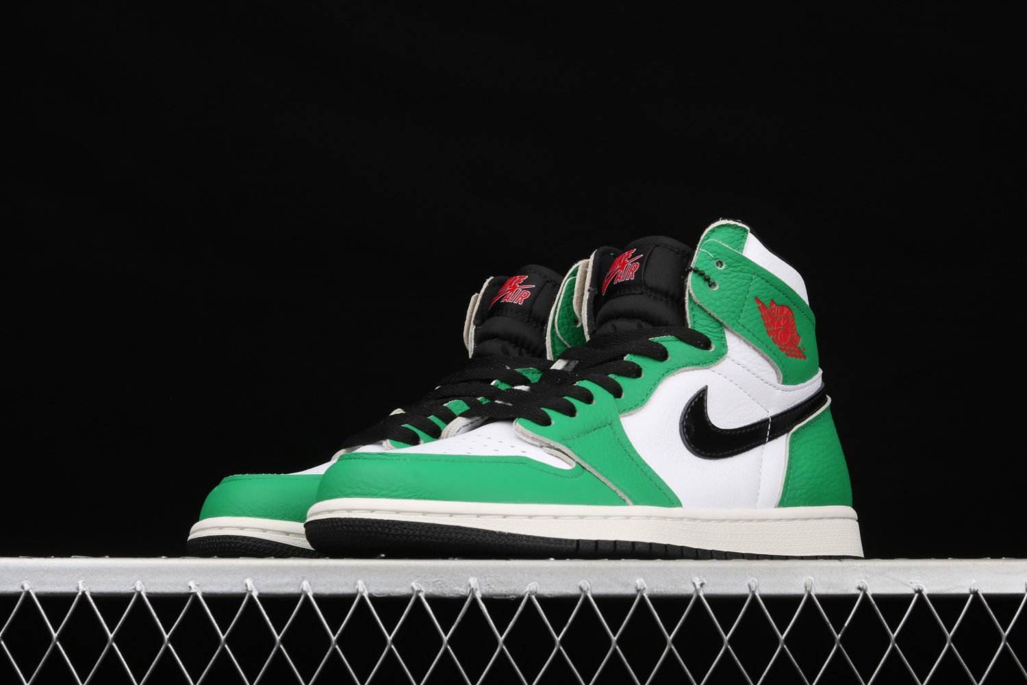 Jordan 1 Retro High Lucky Green (W) DB4612-300