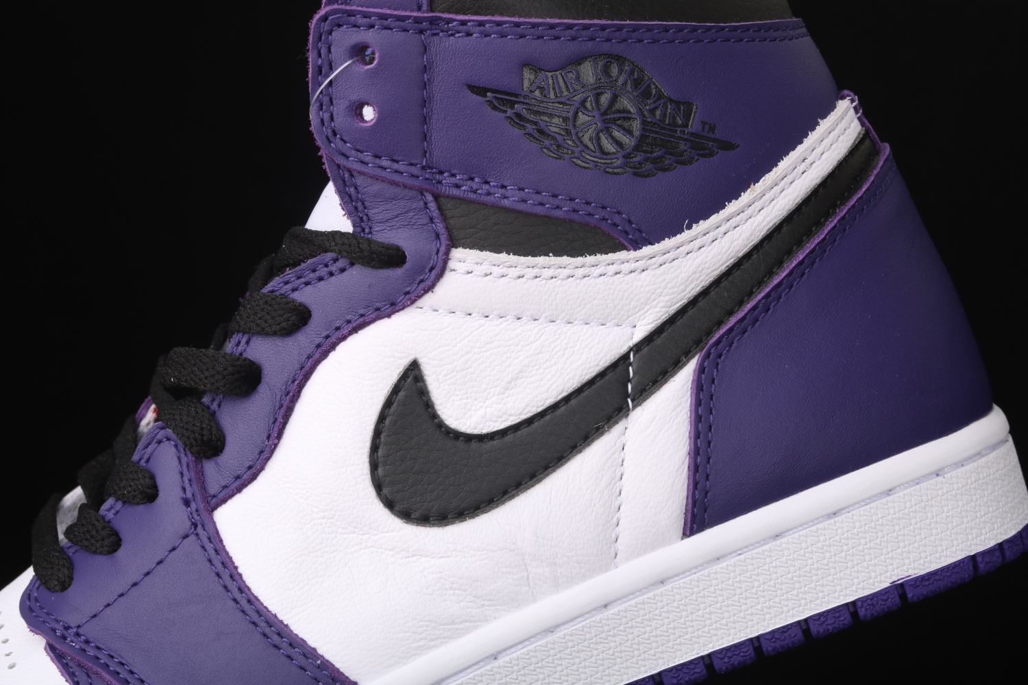 Jordan 1 Retro High Court Purple White 555088-500