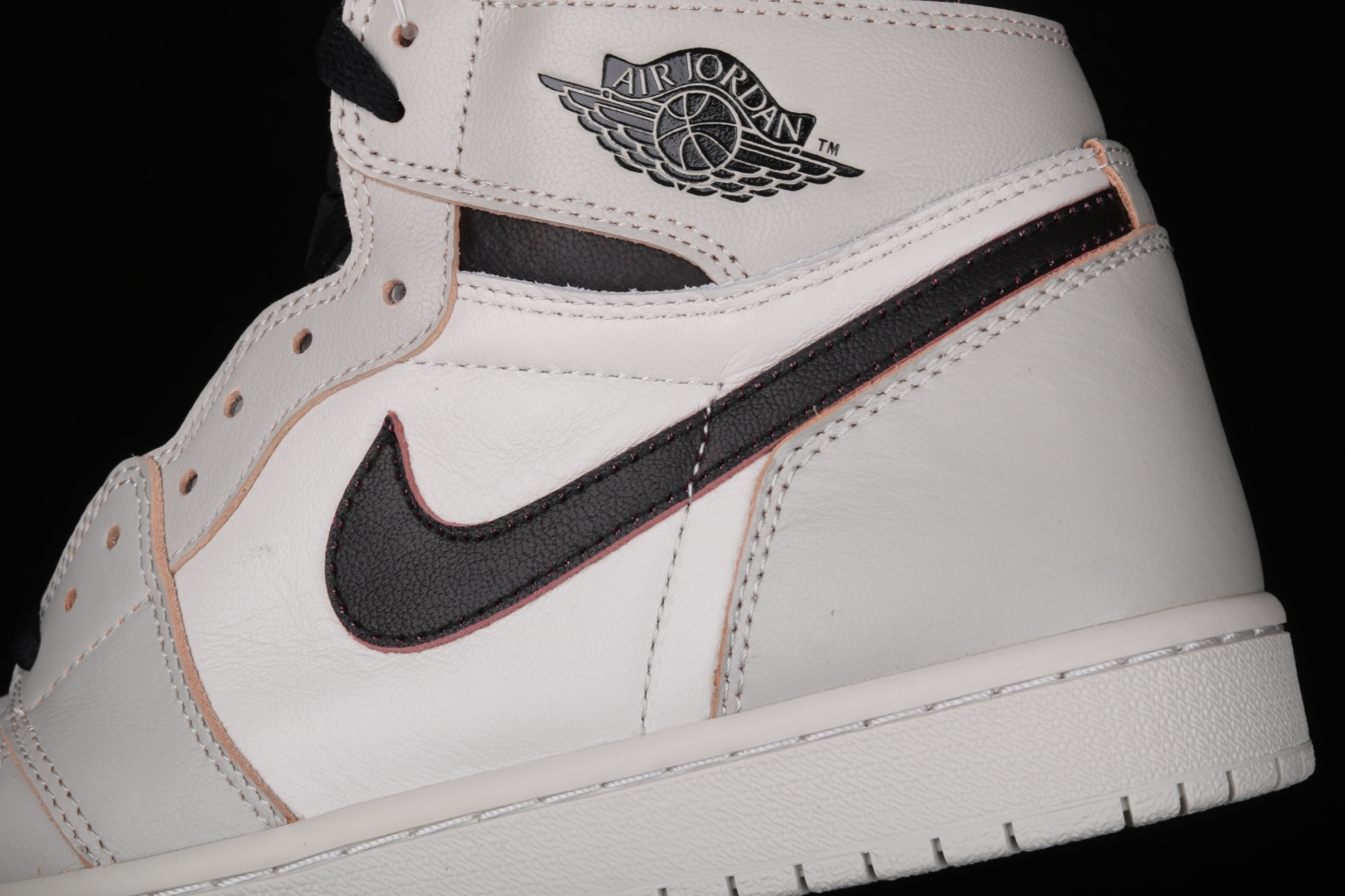Jordan 1 Retro High OG Defiant SB NYC to Paris CD6578-006