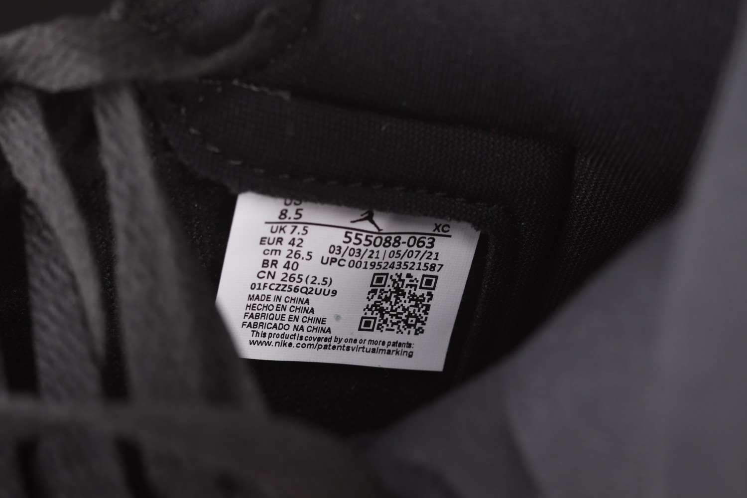Jordan 1 Retro High OG Patent Bred 555088-063