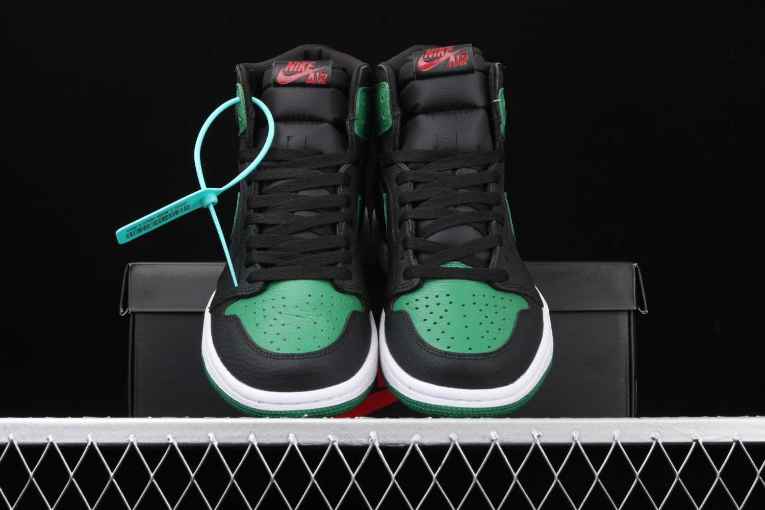 Jordan 1 Retro High Pine Green Black 555088-030