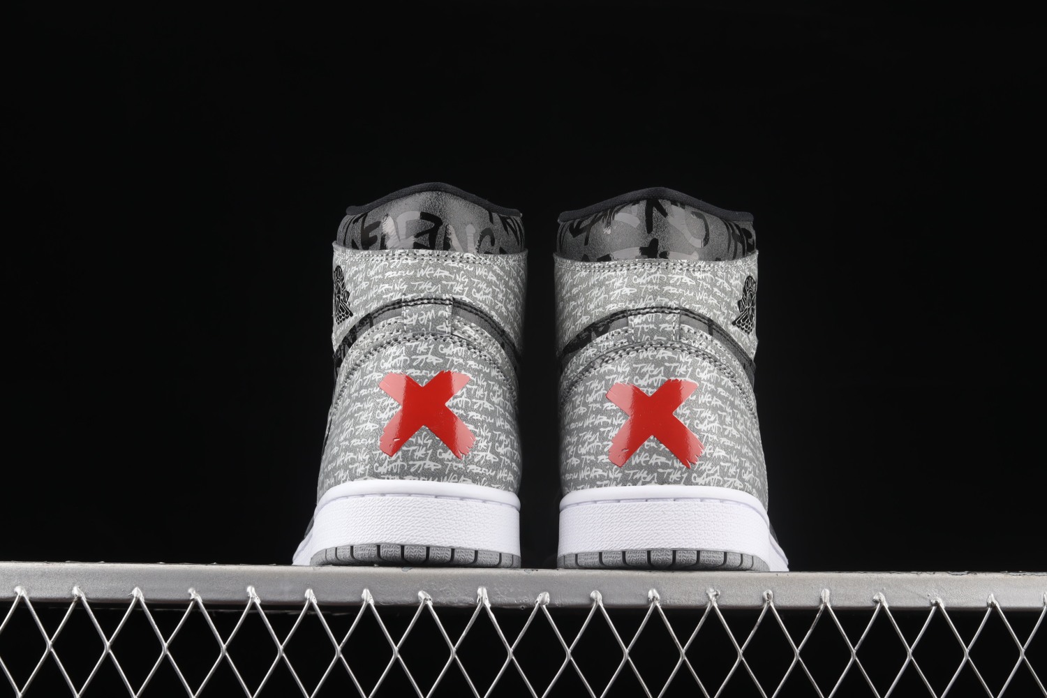 Jordan 1 Retro High OG Rebellionaire 555088-036