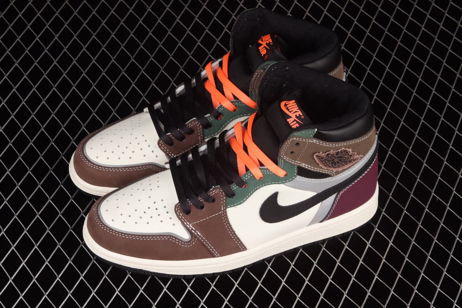Jordan 1 Retro High OG Hand Crafted DH3097-001
