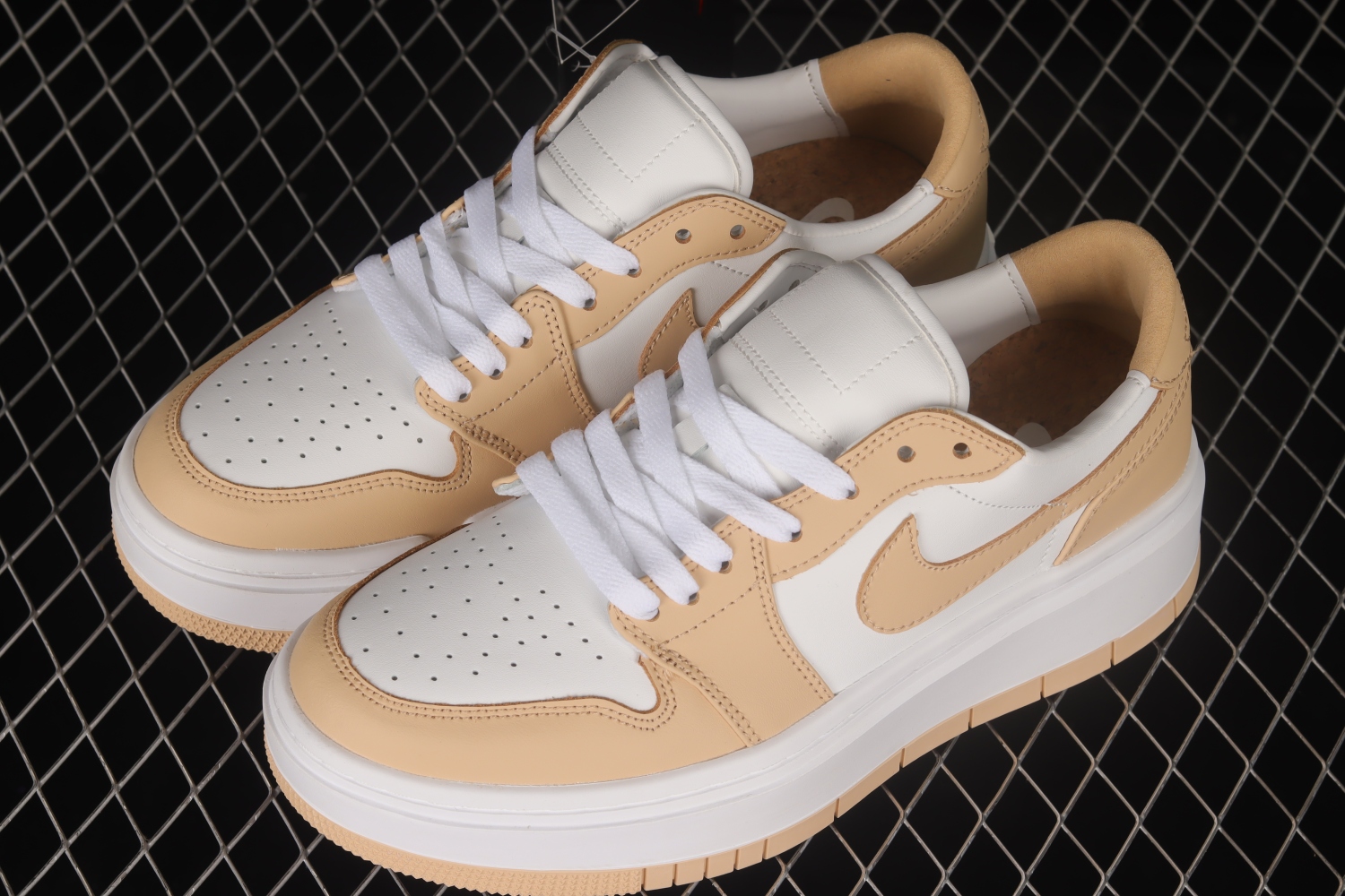 Jordan 1 Elevate Low Onyx (W) DH7004-102