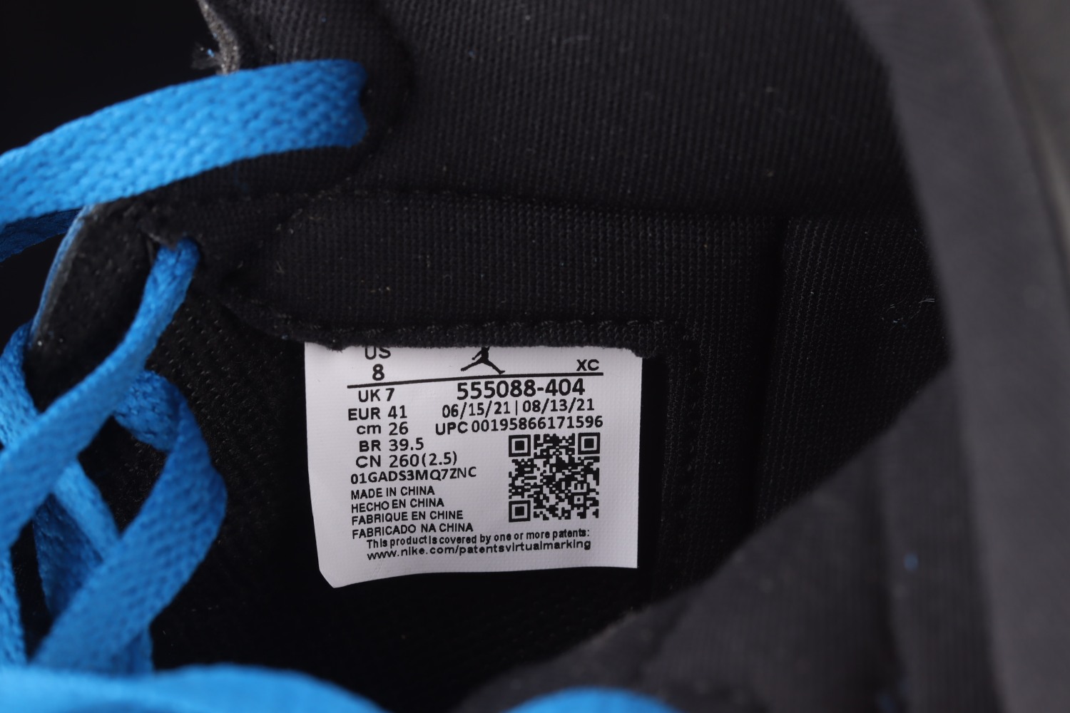 Jordan 1 Retro High OG Dark Marina Blue 555088-404