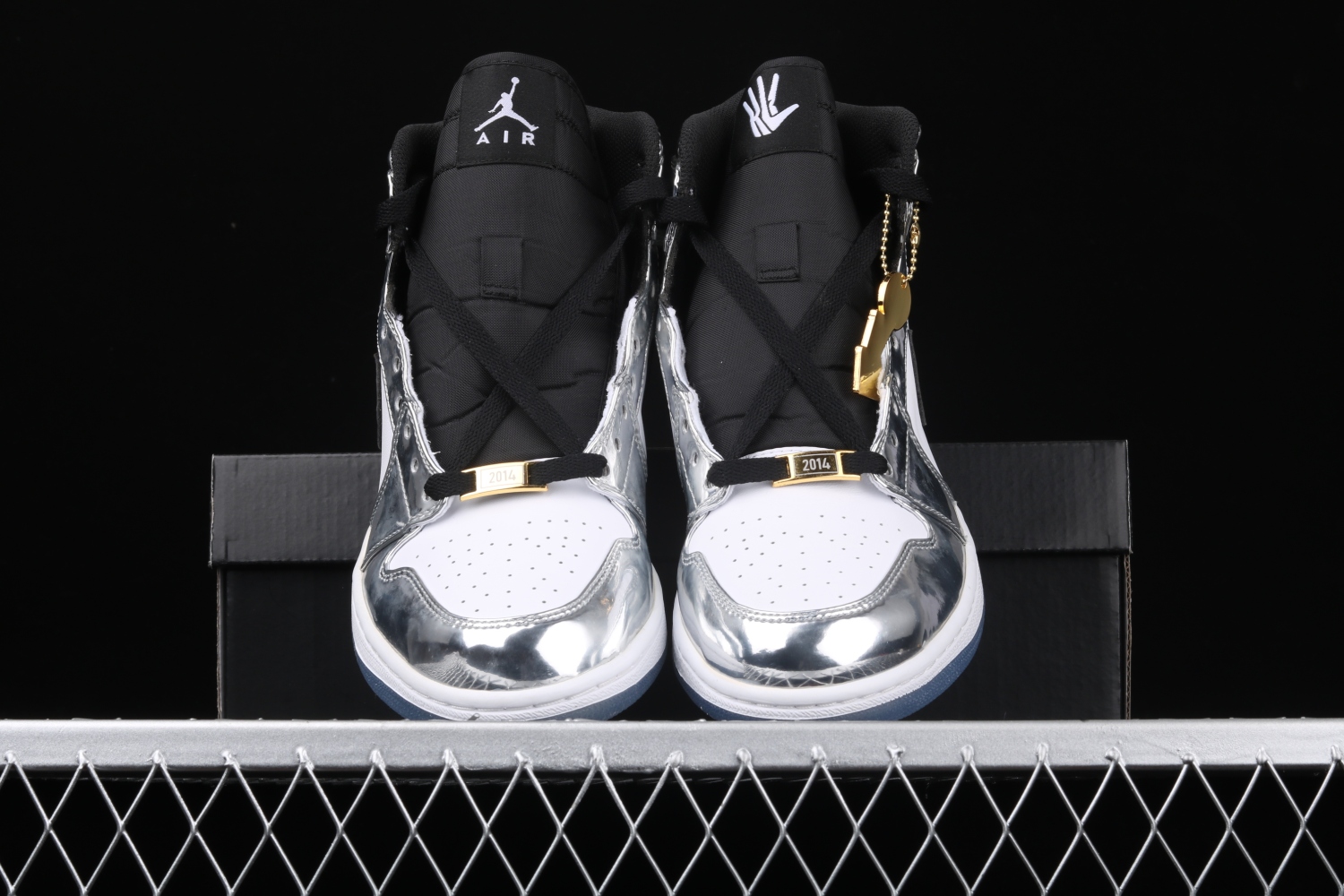 Jordan 1 Retro High Think 16 (Pass the Torch) AQ7476-016