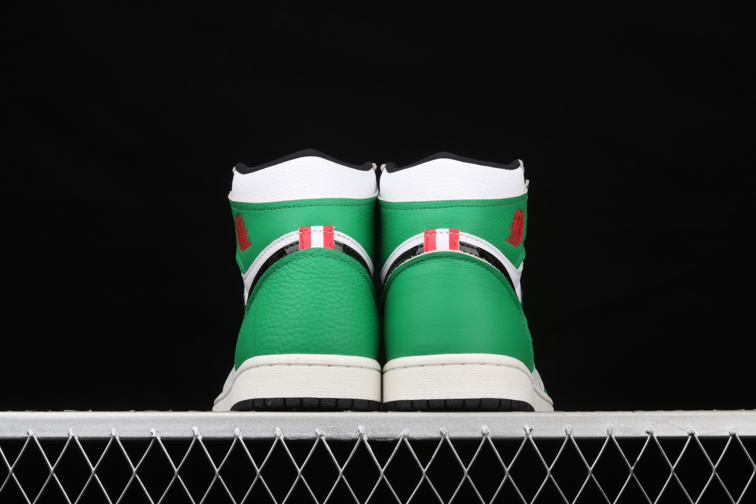 Jordan 1 Retro High Lucky Green (W) DB4612-300