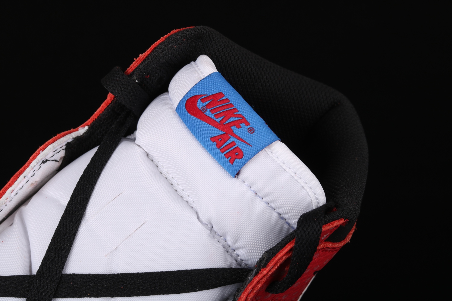Jordan 1 Retro High Spider-Man Origin Story 555088-602
