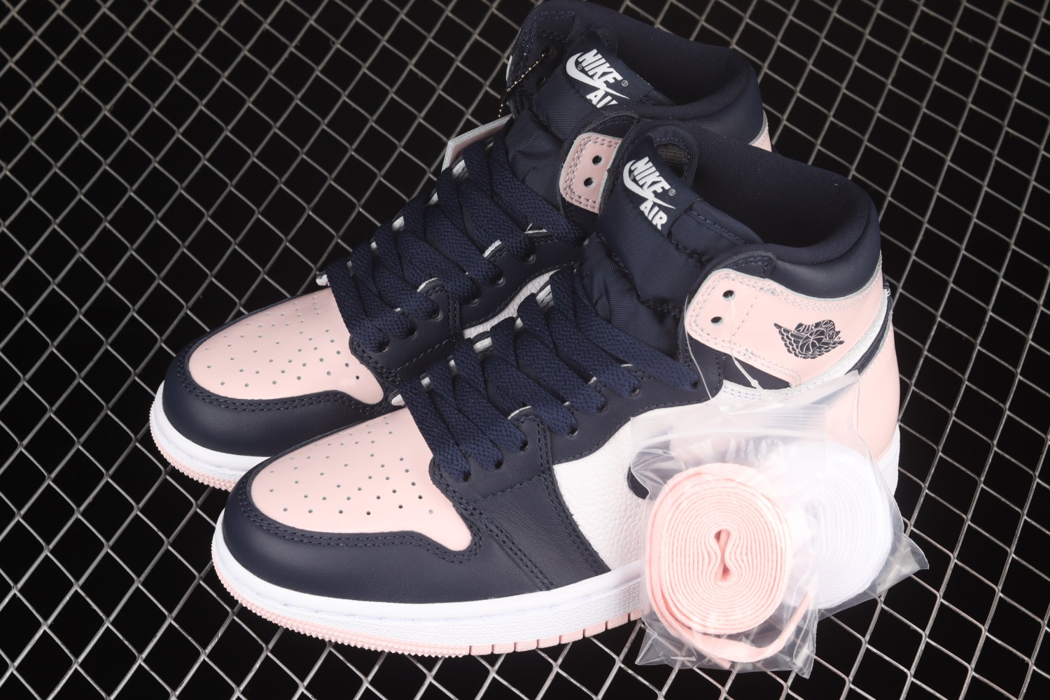 Jordan 1 Retro High OG Atmosphere (W) DD9335-641